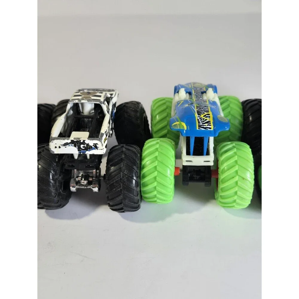 Hot Wheels Monster Trucks Lot 5 1:64 El Toro Loco Skeleton Crew Hooligan